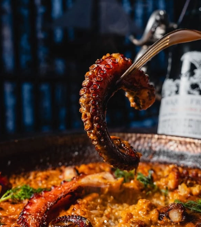 Pillar 02 · Author gastronomy